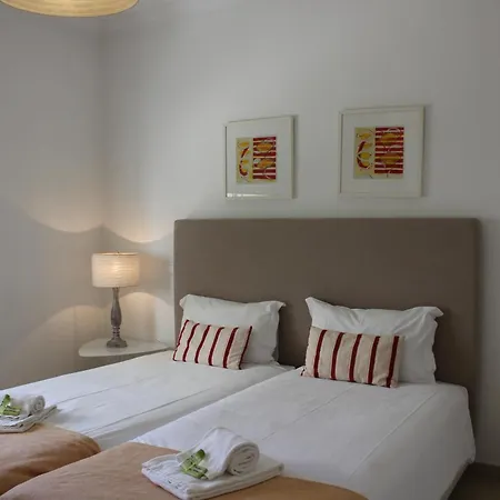 Apartment Confortavel T2 *